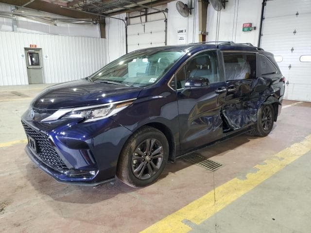5tddskfc9rs126165 - 2024 Toyota sienna xse