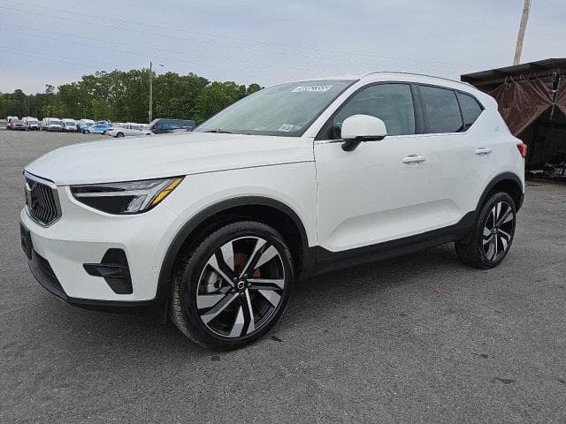 yv4l12ue8r2265355 - 2024 Volvo xc40 plus plus