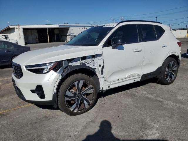 yv4l12ul6r2305219 - 2024 Volvo xc40 plus plus