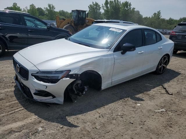 7jrl12tk1rg305063 - 2024 Volvo s60 core core