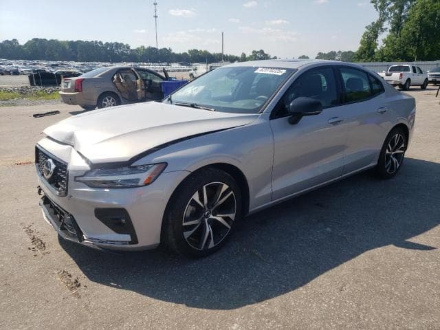 7jrl12fkxrg281826 - 2024 Volvo s60 core core