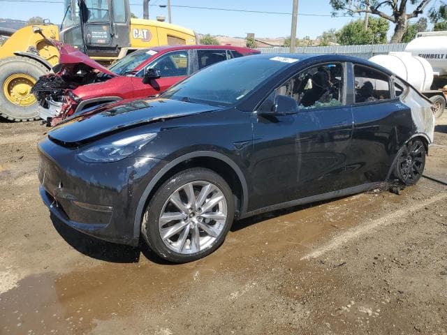 7SAYGDEE7PF627643 - 2023 Tesla MODEL Y