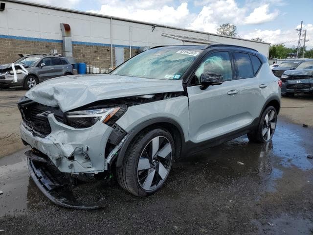 yv4eh3hl3r2263239 - 2024 Volvo xc40 recharge plus