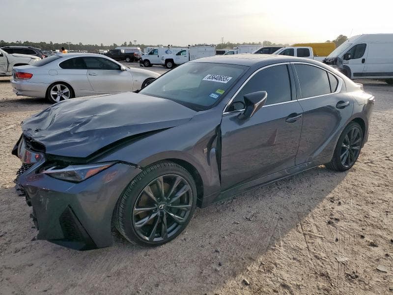 jthb81f29r5053035 - 2024 Lexus is 300