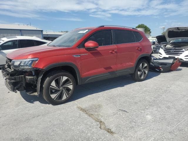 3VVVX7B24RM085476 - 2024 Volkswagen TAOS SE