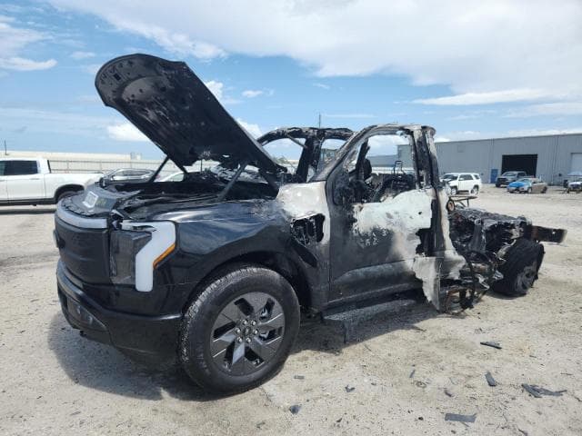 1ftvw3lk6rwg26469 - 2024 Ford f150 light lightning xlt