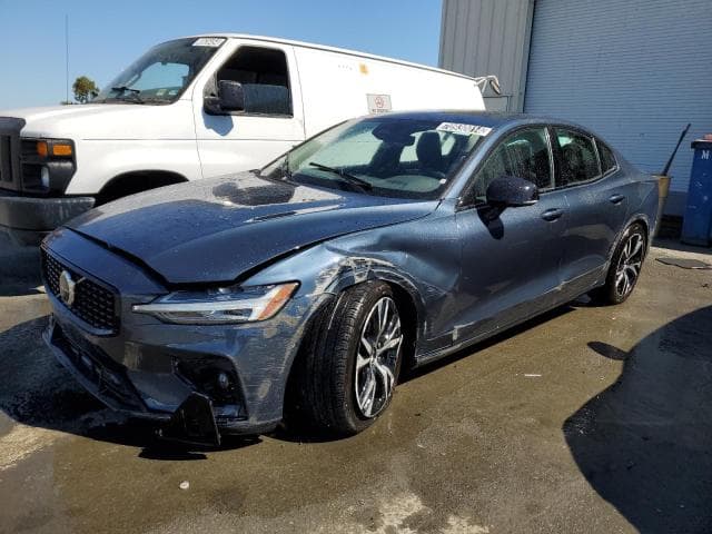 7JRL12TL0RG313275 - 2024 VOLVO S60 PLUS