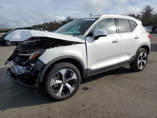 YV4L12UE2R2300567 - 2024 VOLVO XC40 PLUS