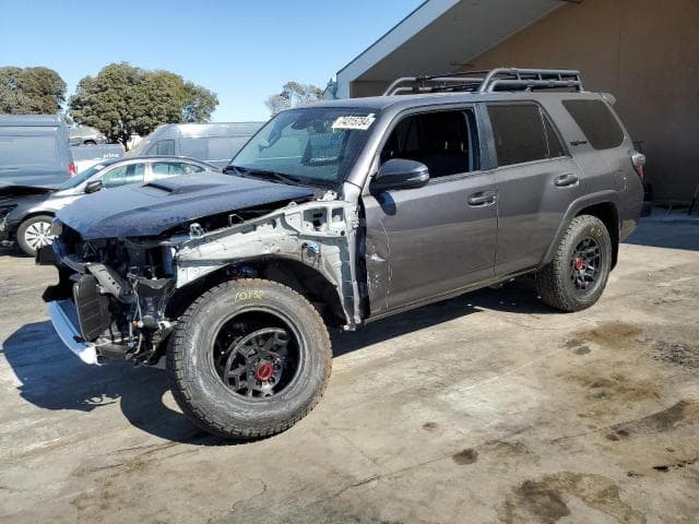 JTELU5JR0P6127863 - 2023 TOYOTA 4RUNNER SE