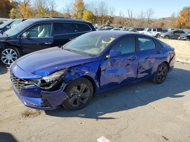 KMHLM4AG7PU538472 - 2023 HYUNDAI ELANTRA