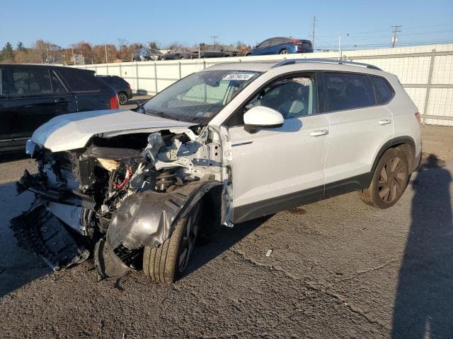 3VV4X7B2XRM036505 - 2024 VOLKSWAGEN TAOS SEL