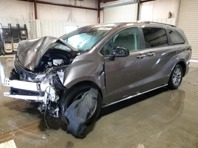 5TDYRKEC3RS213946 - 2024 TOYOTA All Models